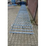 Rollenbaan uitschuifbaar, lengte 8,30 meter. Gebruikt.